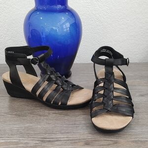 Near New Yuu HILLY Black Sandals 6.5 Low Wedge Heel Memory Foam Footbed